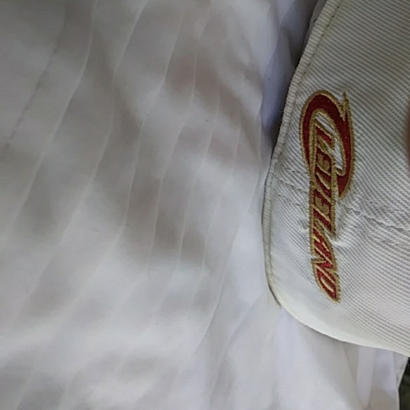 Cleveland Cavalierscap $28 SZ 1 size +FREE  Gift - Picture 2 of 8
